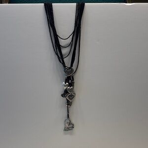 Chic Heart Pendant Necklace in Black and Silver